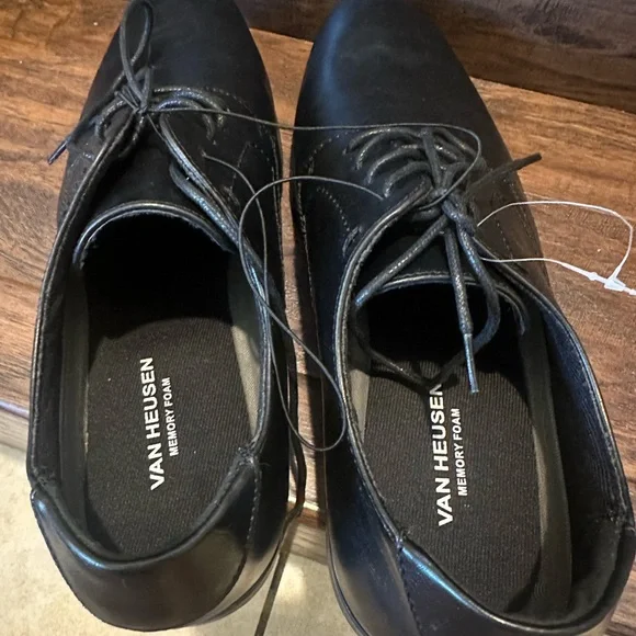 NEW Van Heusen Black Oxford Dress Shoes - Picture 5 of 6
